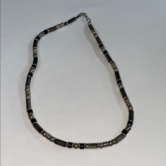 PAGODA- Silver/Black Necklace - Picture 2 of 4